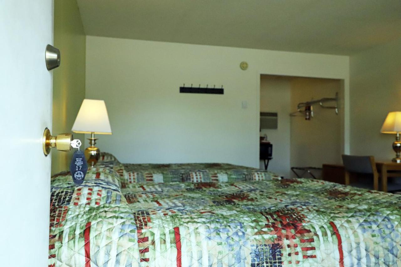 Big Sky Motel Roundup Luaran gambar
