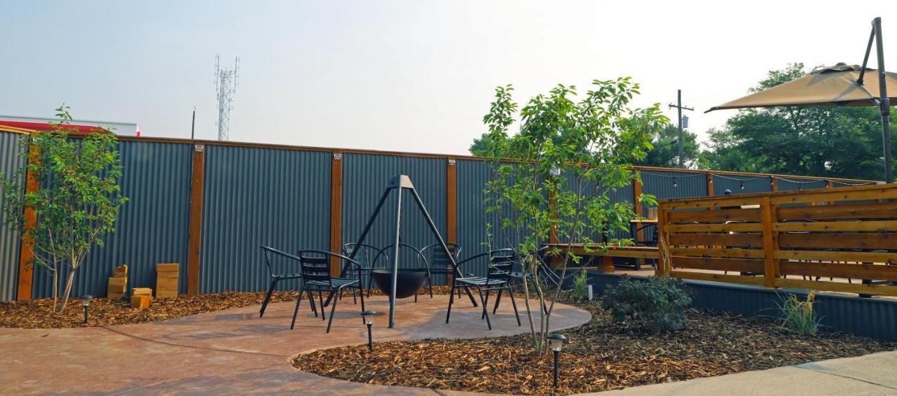 Big Sky Motel Roundup Luaran gambar
